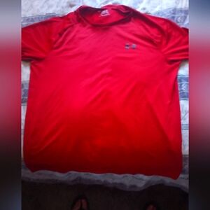 Under Armour teck fit shirt